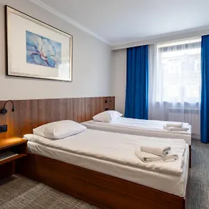 Hit Aparthotel